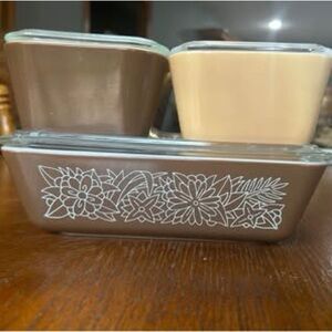 Pyrex Woodland Fridgie Set